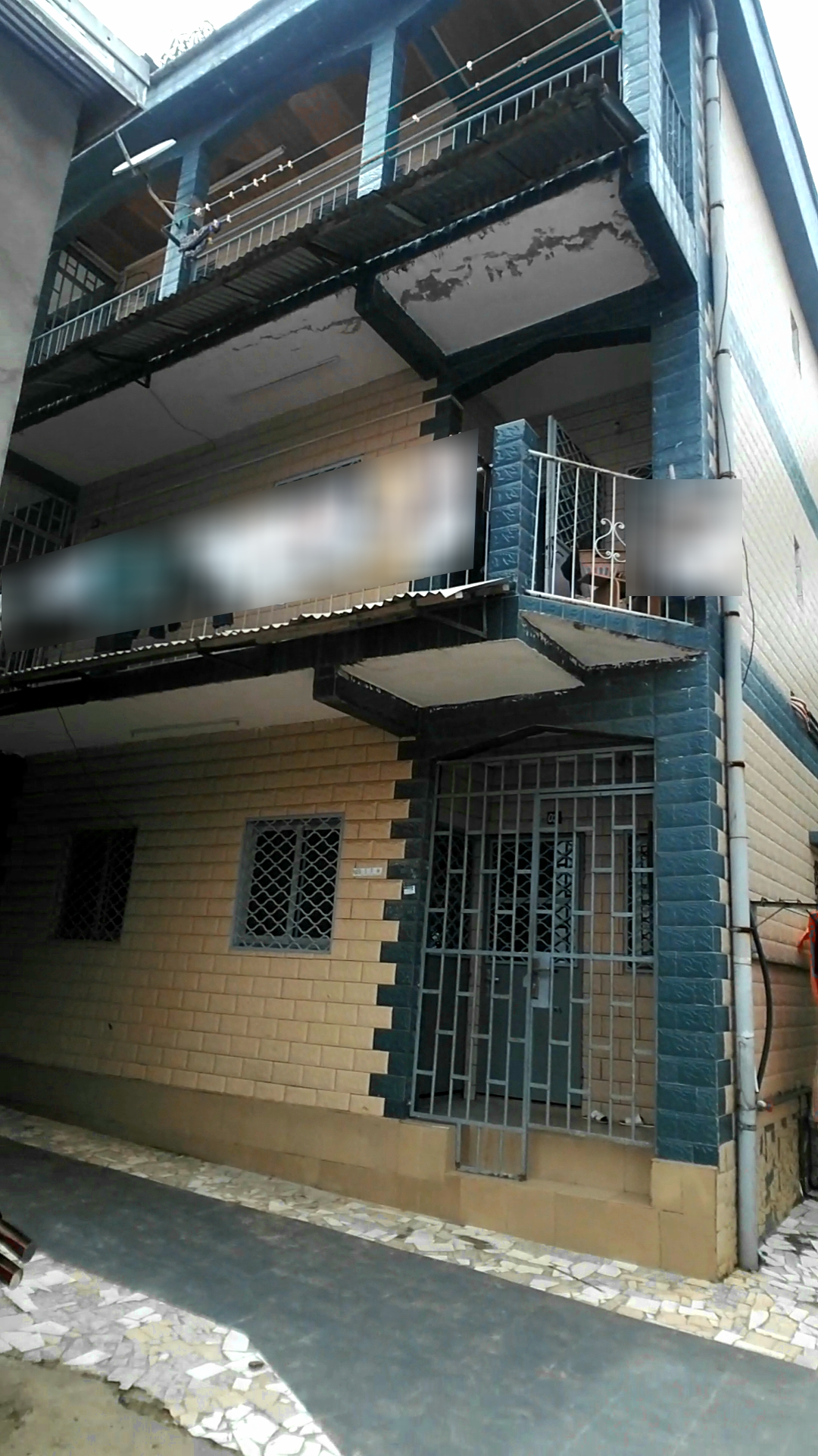 Logpom, Douala – Income-Generating 2-Storey (R+2) Apartment Building with Shop